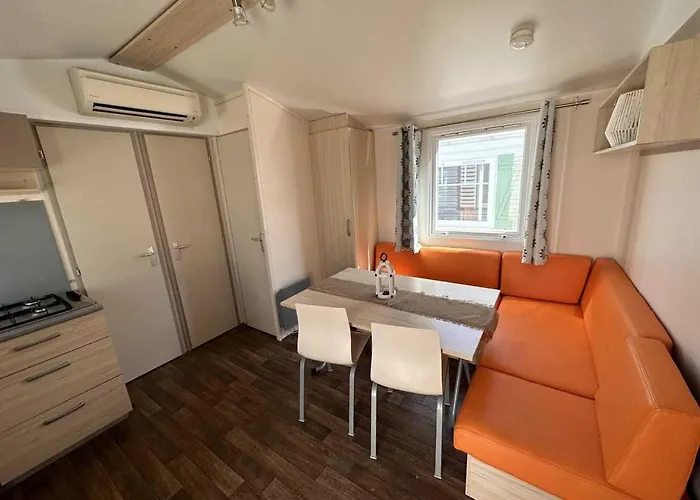 Mobil-home 3 étoiles Genouille (Charente-Maritime)